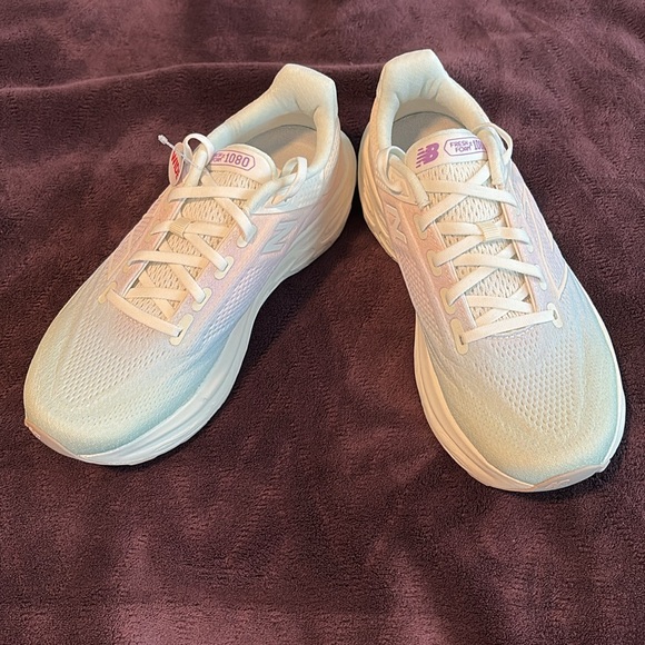 Women’s New Balance Fresh Foam X 1080v13 Sneakers - Picture 2 of 7